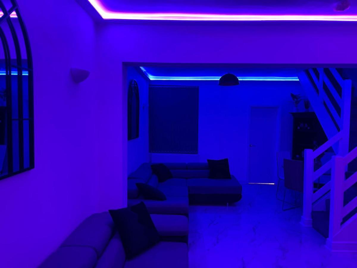 Short Stopzzz & Indoor Hot Tub Manchester Luaran gambar